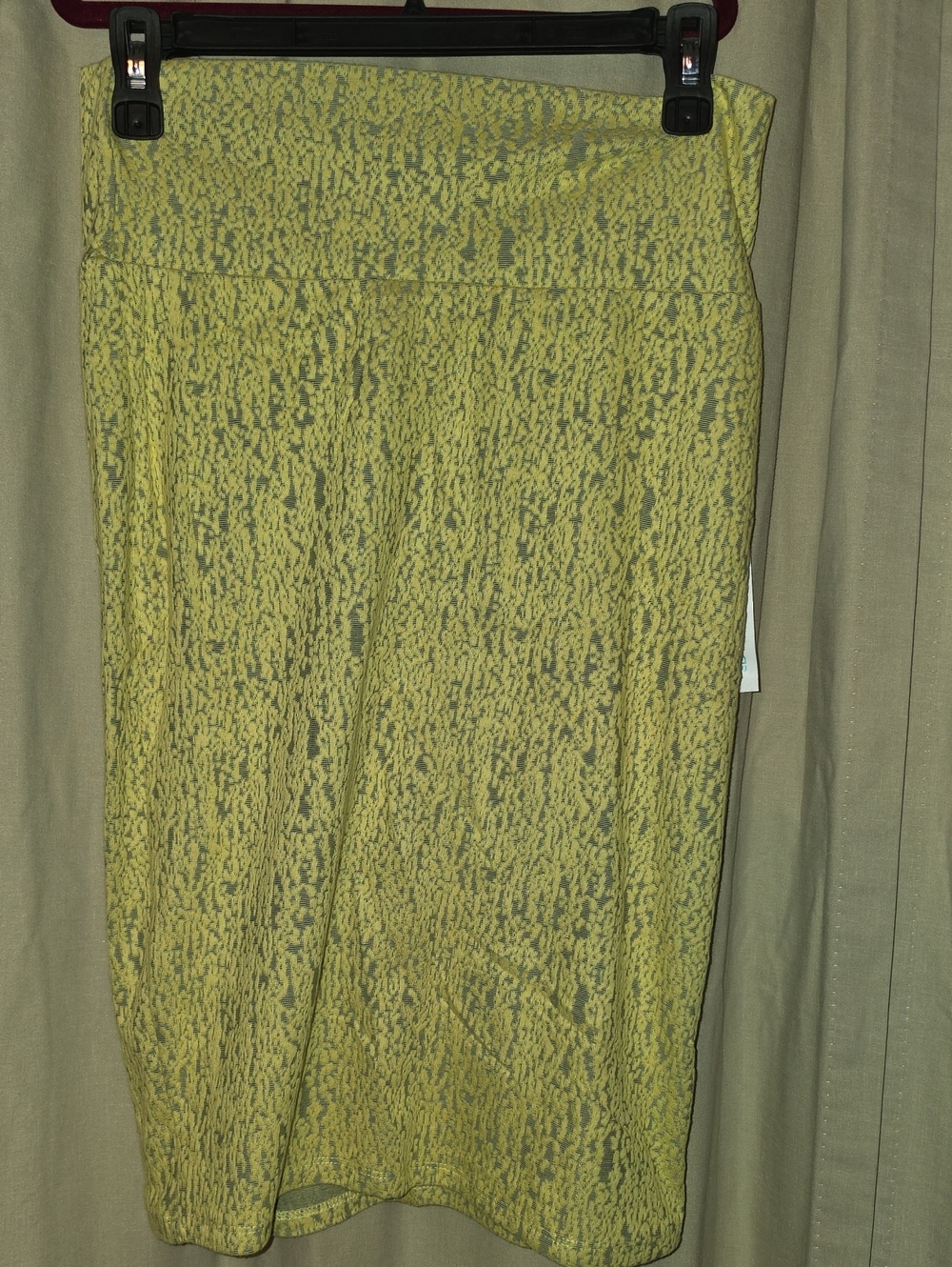 LuLaRoe Yellow Lace Look Patterned Cassie Pencil Skirt